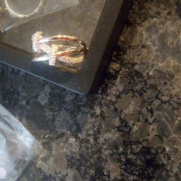 Rings - Picture 7 of 7